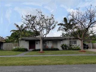 9740 164th St, Miami, FL 33157-3328