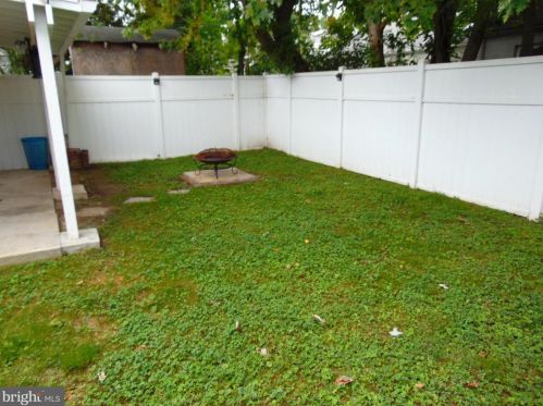 19 Abbott Rd, New Castle, DE 19720-2109