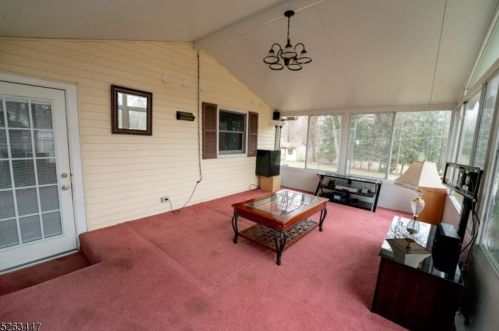 83 Voit Ave, Lincoln Park NJ  07035-1039 exterior