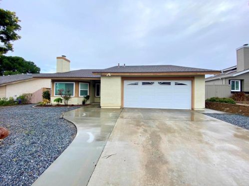 1586 Boulder Creek Rd, Oceanside, CA 92056-2926