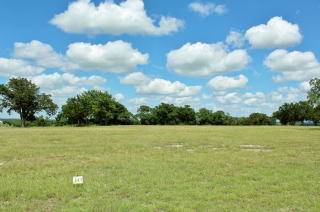 391 Cypress Estates Pkwy, Ingram, TX 78025-4412