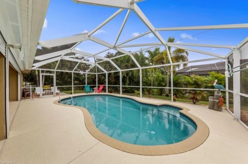 1609 20th Ave, Cape Coral FL  33991-3133 exterior