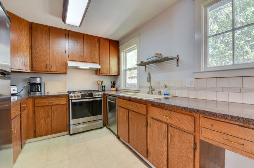 1054 Jenevein Ave, San Bruno, CA 94066-4237