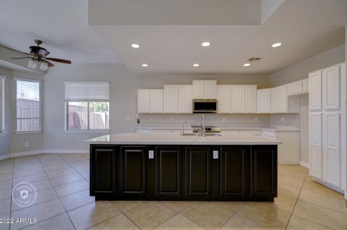 3118 Greenwood Cir, Mesa, AZ 85212-1547