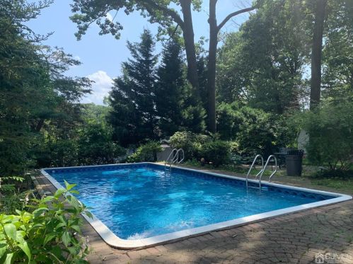 14 Mcguire St, East Brunswick, NJ 08816-1225