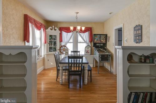 8218 Cadwalader Ave, Melrose Park PA  19027-2406 exterior