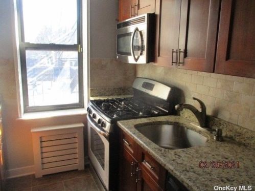 4821 40th St, Long Island City NY  11104-4145 exterior