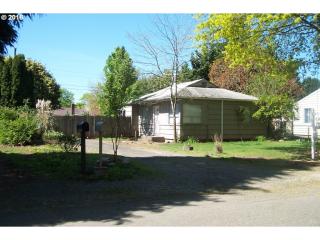 4035 116th Ave, Portland OR  97266-2105 exterior