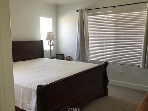 30422 Daisy Ct, Santa Clarita CA  91384-3779 exterior