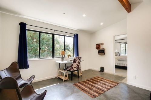 1040 Veronica Springs Rd, Santa Barbara CA  93105-4532 exterior