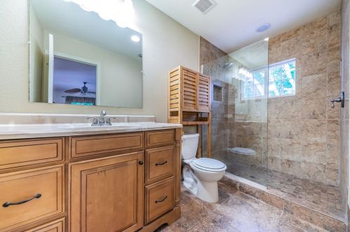 2152 75th Way, Saint Petersburg FL  33710-3846 exterior