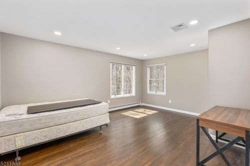 9 Natale Dr, Sparta NJ  07871-3032 exterior