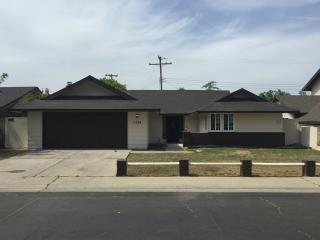 7528 Soules Way, Sacramento, CA 95823-3842