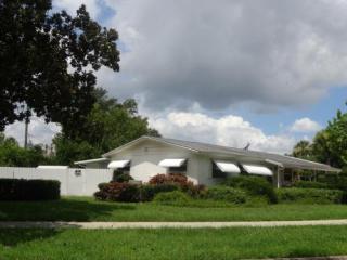 6490 Greylynne St, Orlando, FL 32807-4811