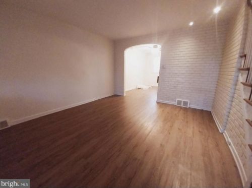 5005 Loretto Ave, Philadelphia PA  19124-2424 exterior