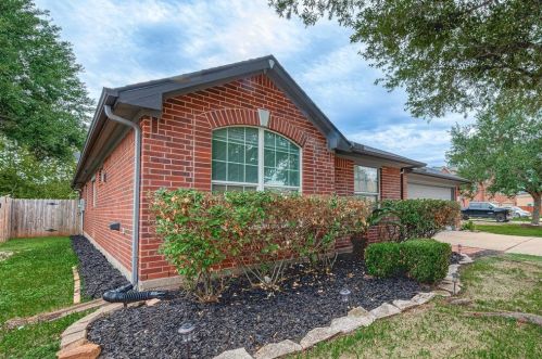 114 Willoughby Ct, Richmond, TX 77469-6073