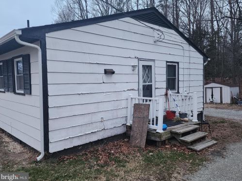 16444 Braswell St, Bowling Green, VA 22427-2231