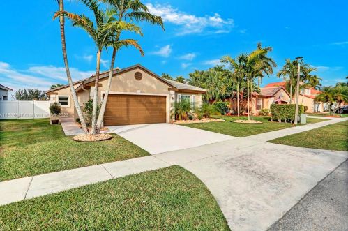 18125 21st St, Hollywood FL  33029-3030 exterior