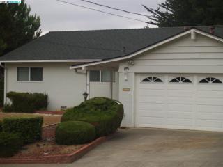 4891 Shetland Ave, Oakland, CA 94605-5645
