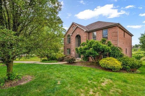 112 Windermere Ct, Canonsburg, PA 15317-3670