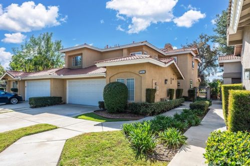 1587 Spyglass Dr, Upland, CA 91786-2417