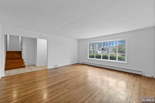 61 Sherman Ave, Closter NJ  07624-2805 exterior