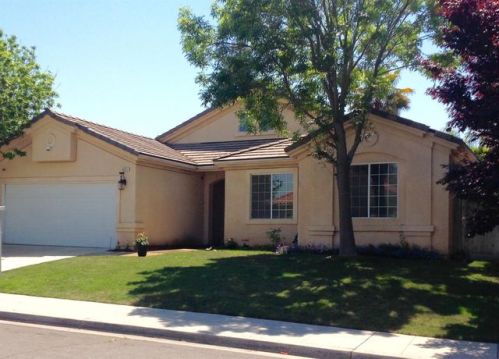 6091 Bluff Ave, Fresno, CA 93722-2386