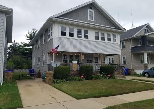 1602 27th St, Kenosha, WI 53140-5002
