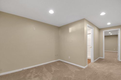 410 Green Apple Pl, Pataskala OH  43062-7453 exterior