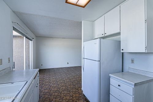 1061 Wildwood Rd, Santa Maria CA  93454-2442 exterior