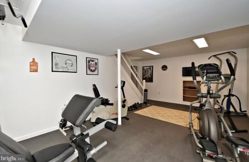 122 Claremont Dr, Lansdale PA 19446-6361 exterior