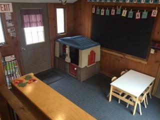 410 Dewey St, West Springfield MA  01089-1690 exterior