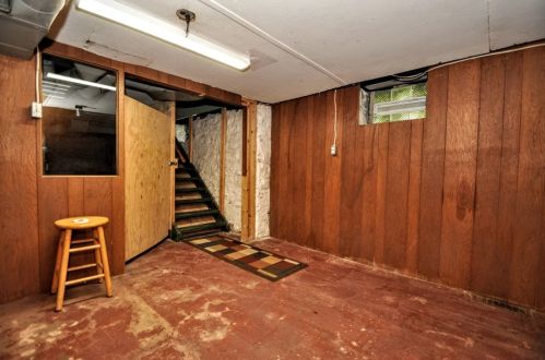 1718 6th Ave, Beaver Falls PA  15010-4009 exterior