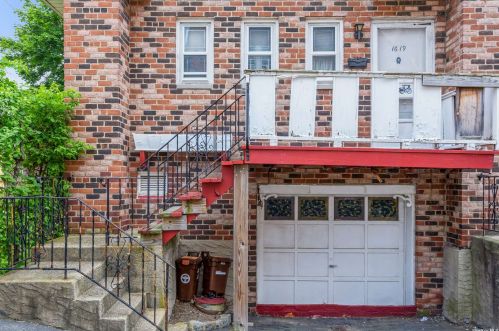 1619 Plainview Ave, Far Rockaway, NY 11691-4422
