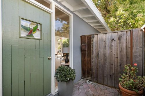 2409 Laura Ln, Mountain View, CA 94043-4147