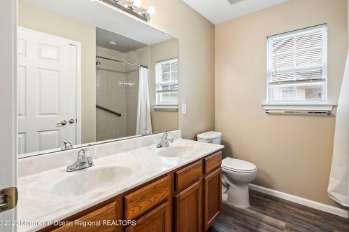 16 Wellington Ln, Lakewood NJ  08701-5736 exterior