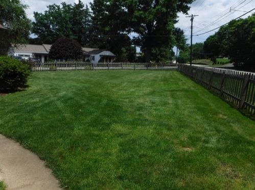 2059 Mercer Rd, New Brighton, PA 15066-3317