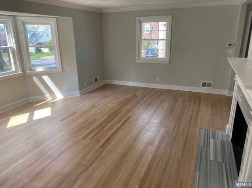 1345 Somerset Rd, Teaneck NJ  07666-2139 exterior