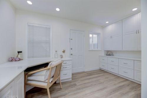 212 41st St, Manhattan Beach CA  90266-3141 exterior