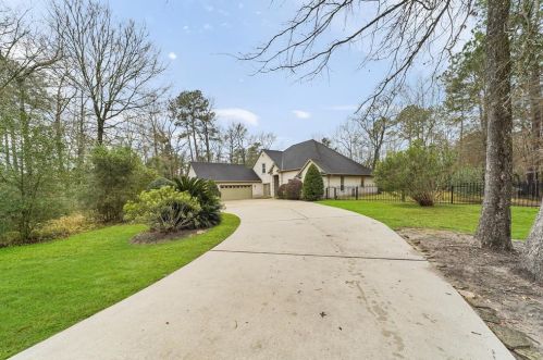 11906 White Oak Pass, Conroe, TX 77385-2714