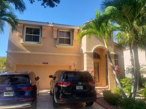 4960 165th Ave, Hollywood, FL 33027-4902