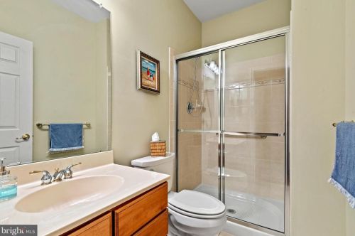 5 Brighton Pl, Swedesboro NJ  08085-5060 exterior