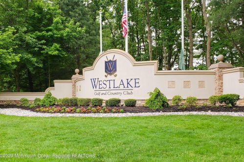 58 Baltusrol Dr, Jackson Twp NJ  08527-4012 exterior