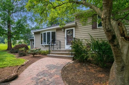 3 Orchard St, Greystone Park NJ  07950-3228 exterior