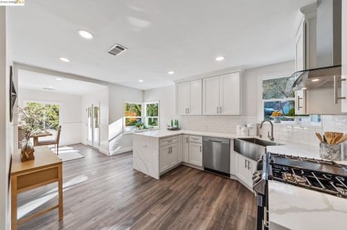 28 Camino Encinas, Orinda CA  94563-3335 exterior