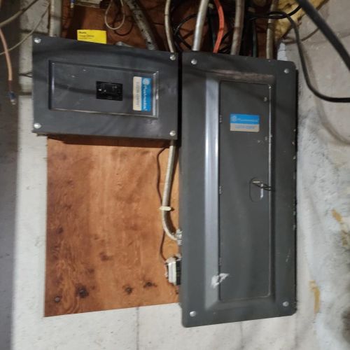 1012 Airport Rd, Menasha WI  54952-2021 exterior