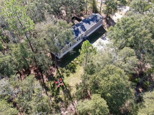 84 Rubens Ln, Defuniak Springs FL  32433-4700 exterior