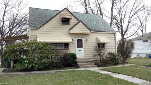 120 3rd St, Easton, OH 44270-1373