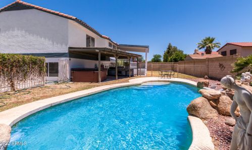4913 Acoma Dr, Glendale AZ  85306-3828 exterior
