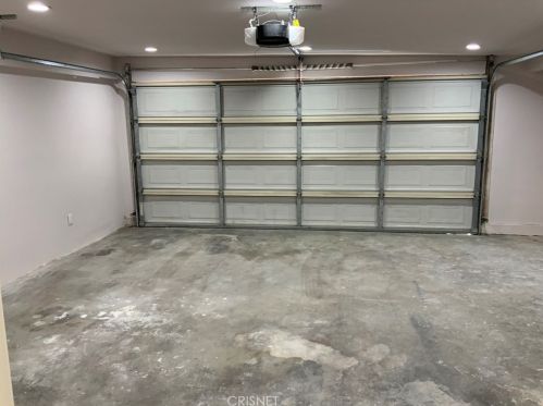 9025 Willis Ave, Van Nuys CA  91402-1544 exterior